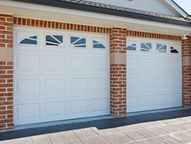 residential-bifold-garage-door